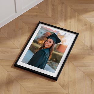 Graduation frame